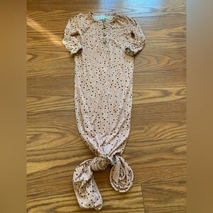 Lou Lou and company soft baby gown floral size 3-6 months